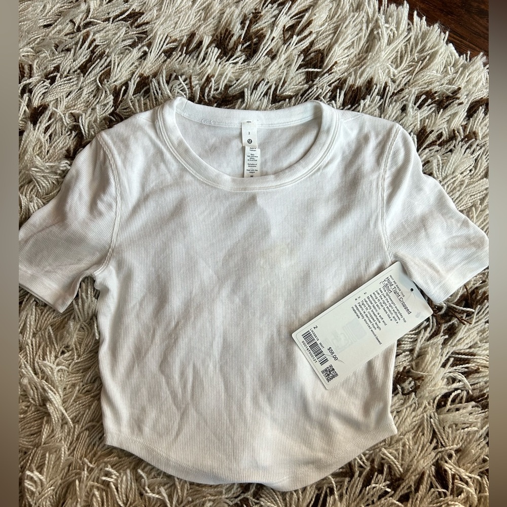 NWT Lululemon Hold Tight Cropped T-shirt.